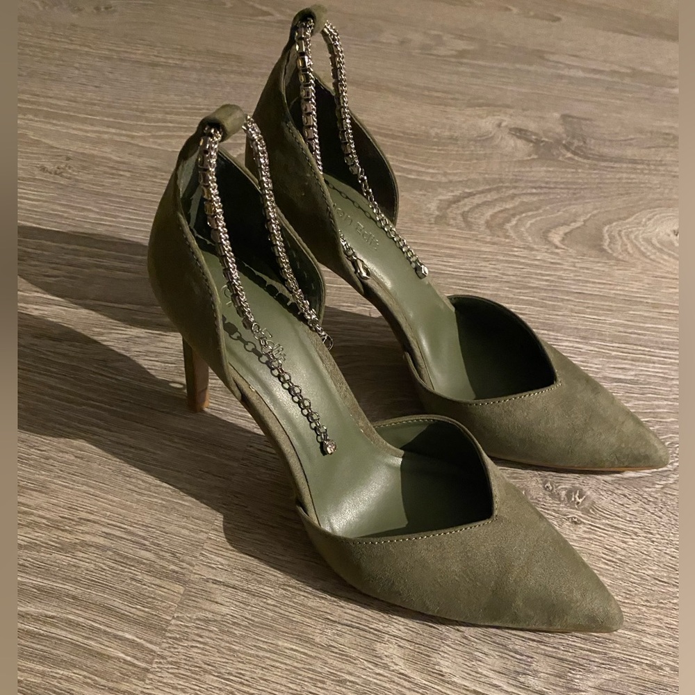 Open Edit Heals - Olive Green - Size 8M